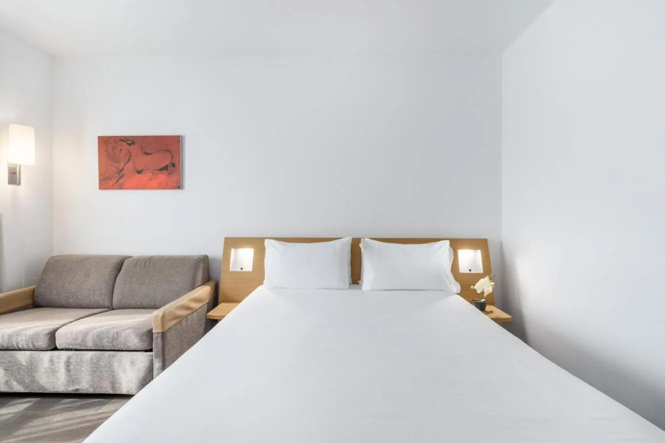 Exe Madrid Norte Hotel