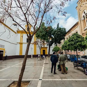 sweet-inn-plaza-de-zurradores.es-andalucia.com/